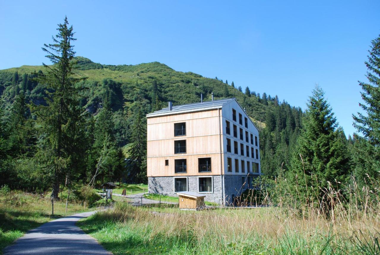 Berghotel Mettmen Schwanden  外观 照片