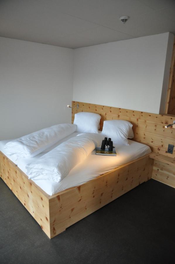 Berghotel Mettmen Schwanden  外观 照片
