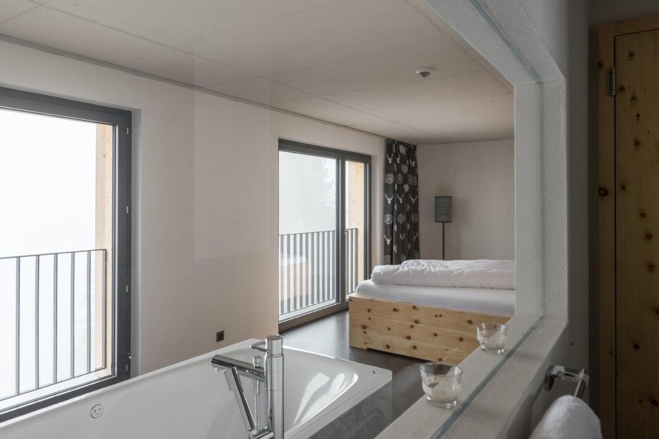 Berghotel Mettmen Schwanden  外观 照片